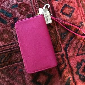 Fuchsia wallet