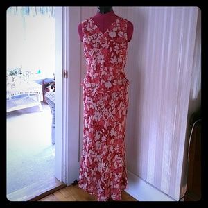 Ann Taylor 2 Piece dress, silk and polyester.