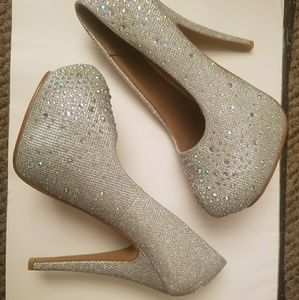 Shoes, silver, glittery, platforms, 9