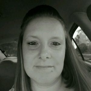 Meet your Posher, Desiree