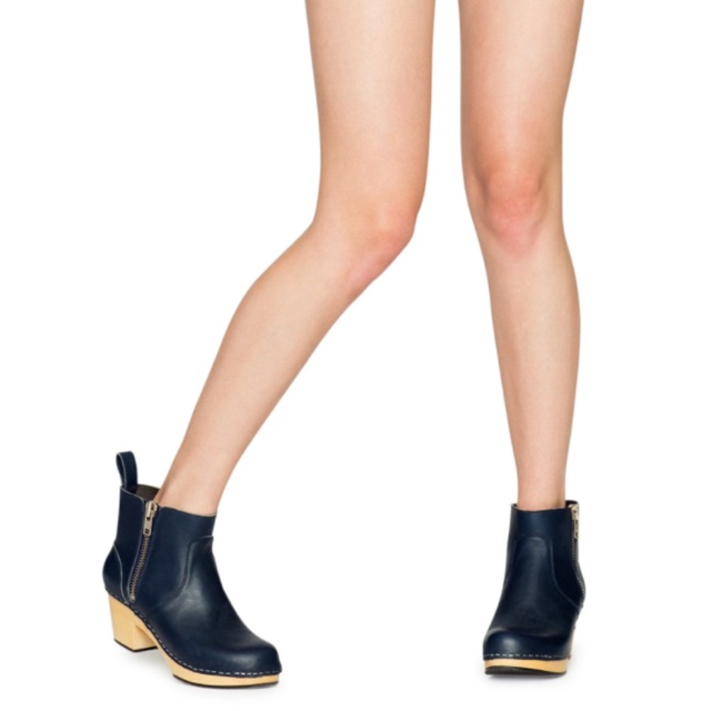 Swedish Hasbeens Zip It Emy Ankle Boot Clogs - 38