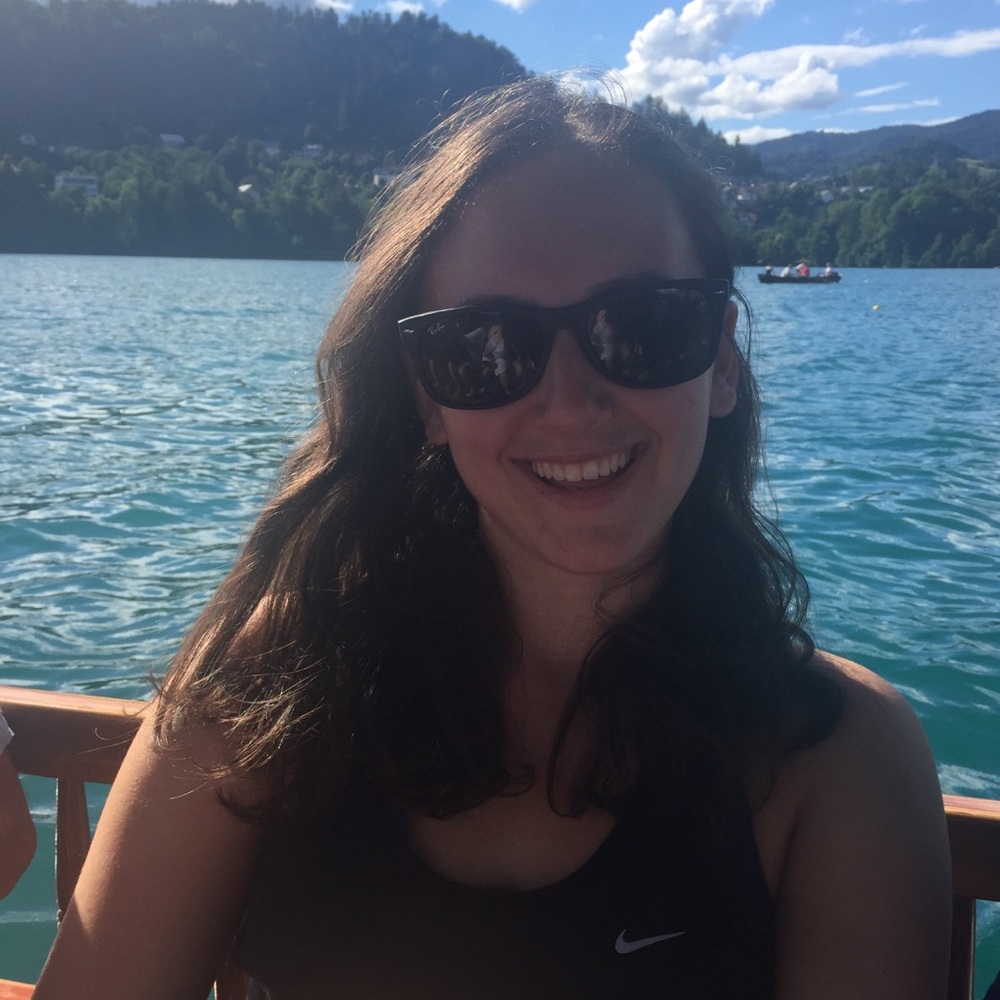 Meet your Posher, Eve