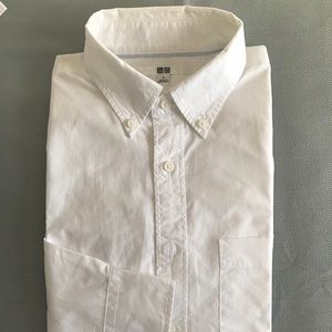 Uniqlo Men’s white long sleeve shirt