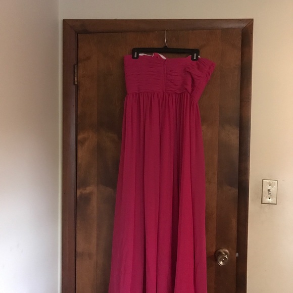 Pretty dress - Picture 3 of 3