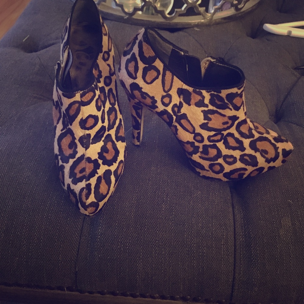 Hardly worn Sam Edelman cheetah booties