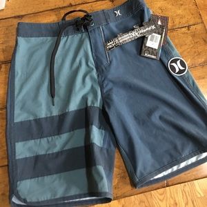 New with tag never worn Men’s boardshort