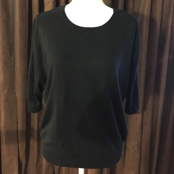 GAP Sweaters - ⚡️SALE⚡️ Gap Sweater Short Sleeves