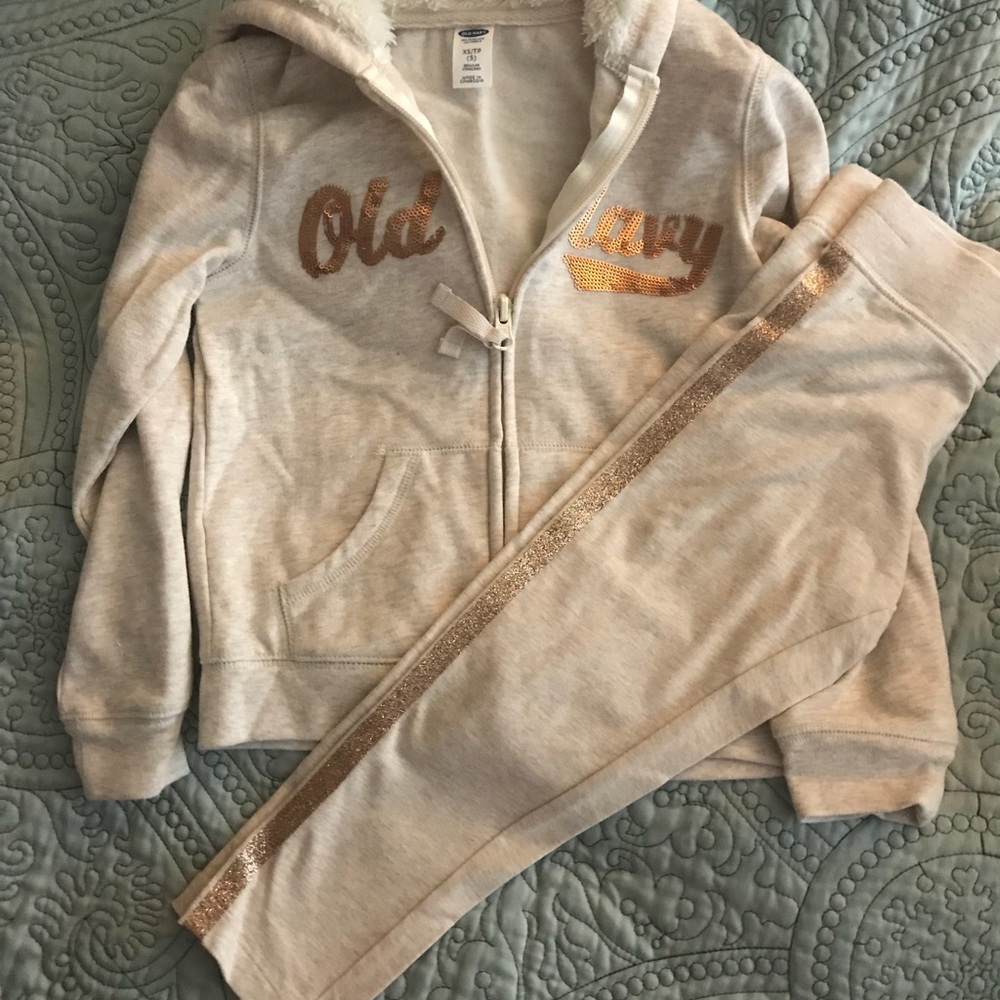 Old Navy  2 piece sweatsuit