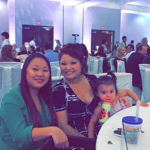 Meet your Posher, Stephanie