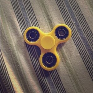 Fidget spinner