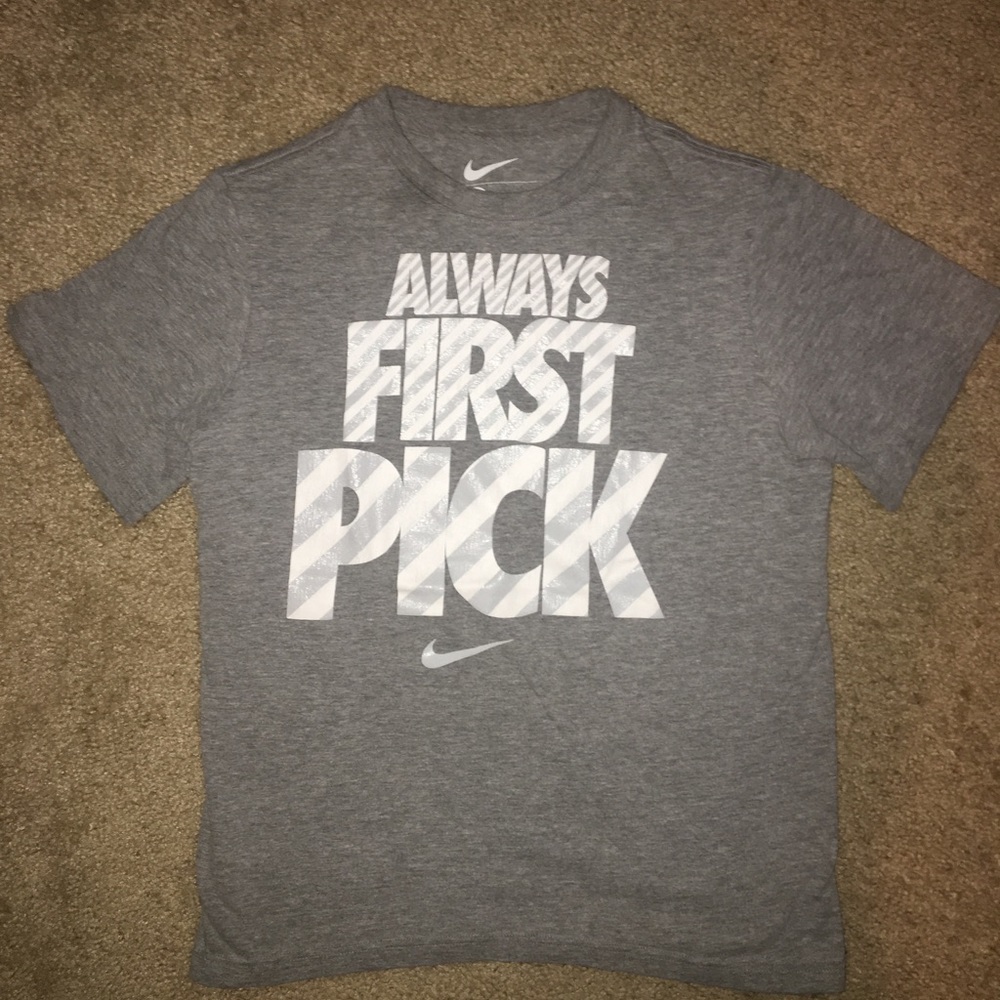 ✋SOLD✋NIKE t-shirts. Bundle of 2. Size medium. - Picture 3 of 3