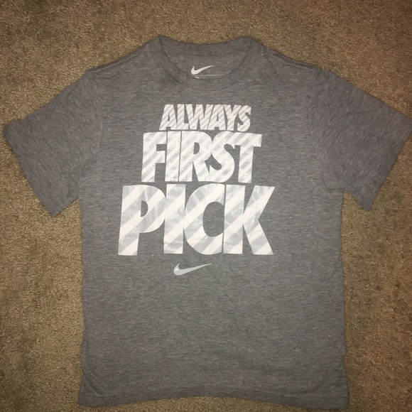 ✋SOLD✋NIKE t-shirts. Bundle of 2. Size medium. - Picture 3 of 3