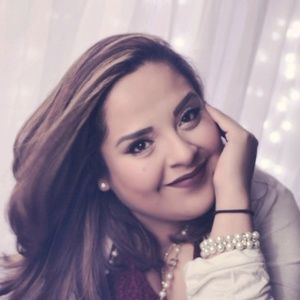 Meet your Posher, Dalila