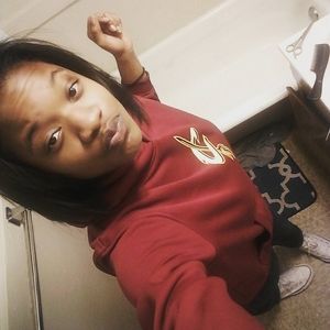 Meet your Posher, Robin