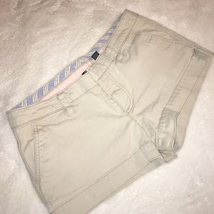 Women's American Eagle khaki shorts