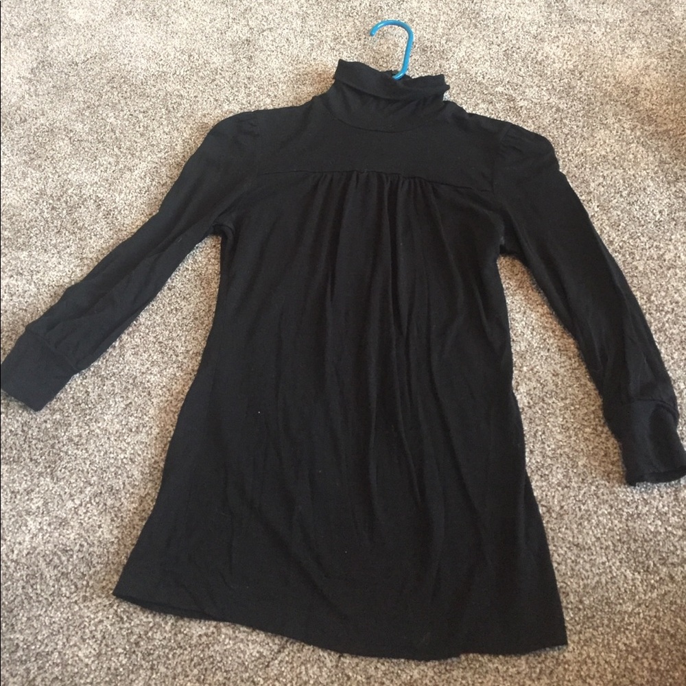 Banana republic lightweight turtleneck. size s