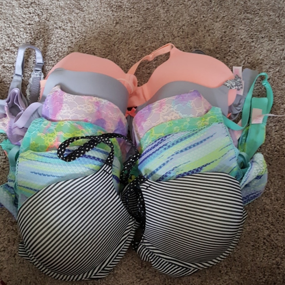 Lot of 6 Victoria's Secret bras