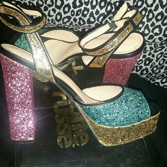 Heels - Picture 2 of 2