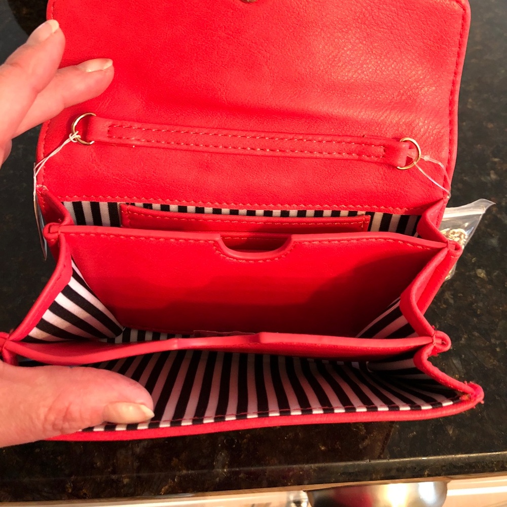 Wallet/clutch NWT - Picture 3 of 4