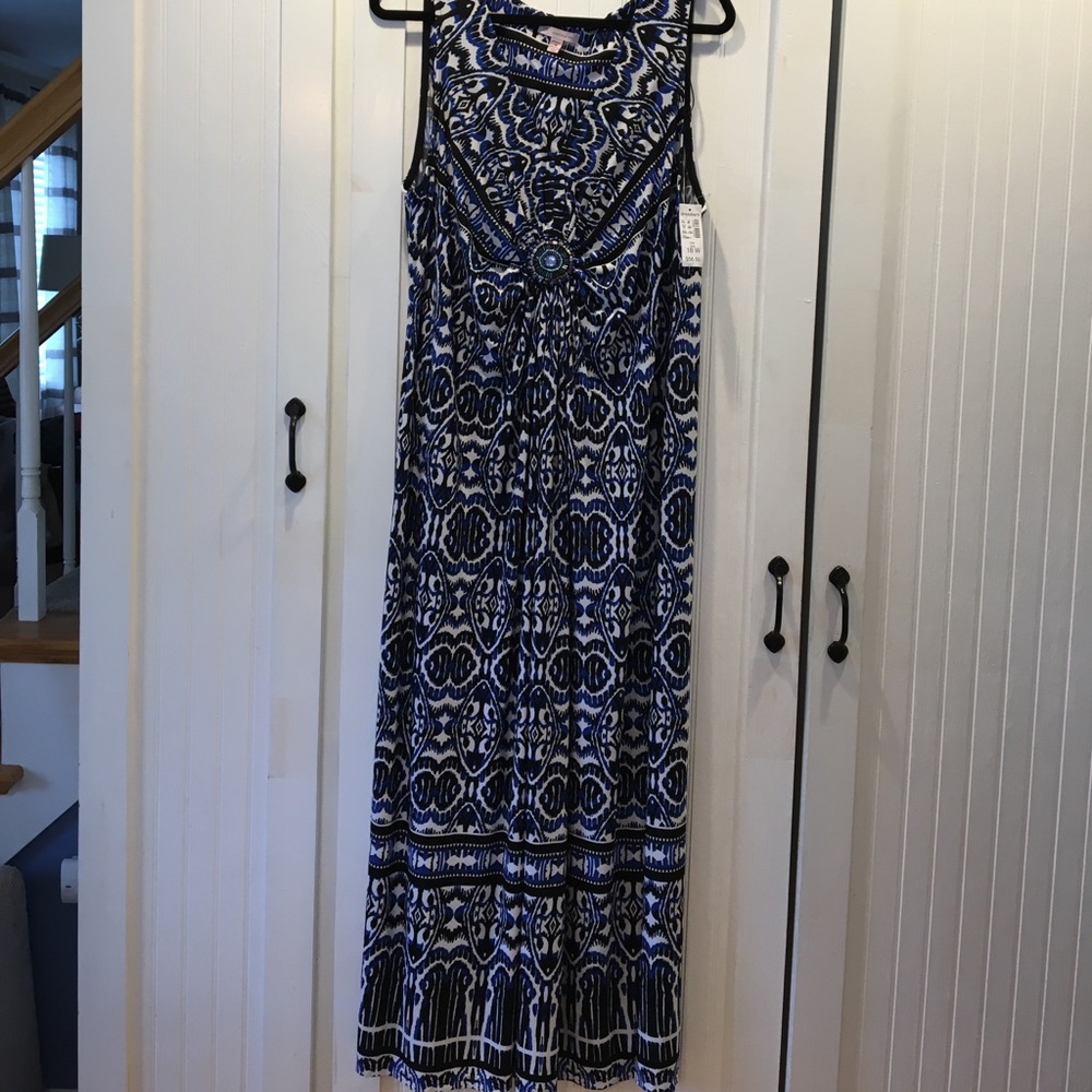 Dressbarn medallion Maxi dress 18w