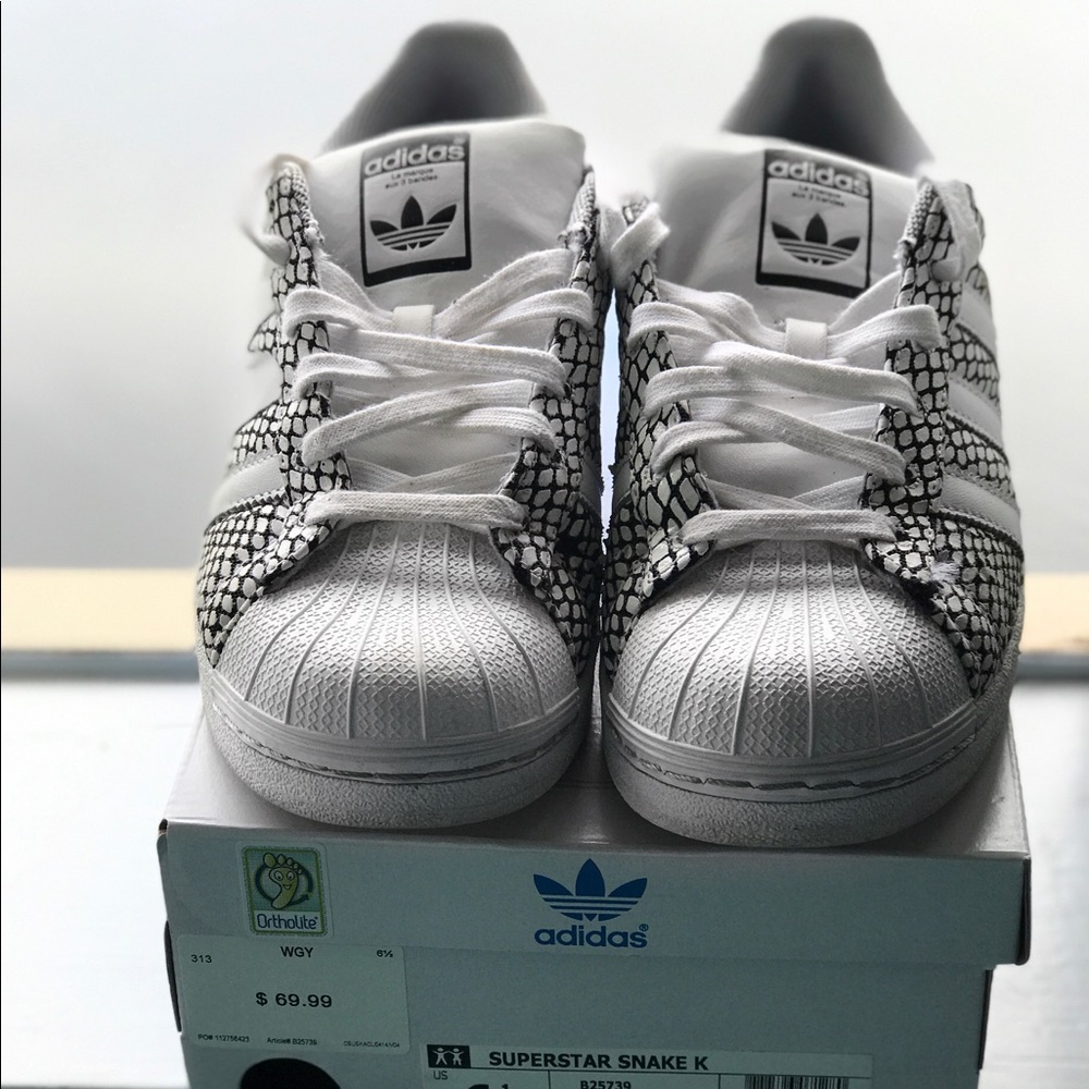 Adidas Original- Superstar Snake.