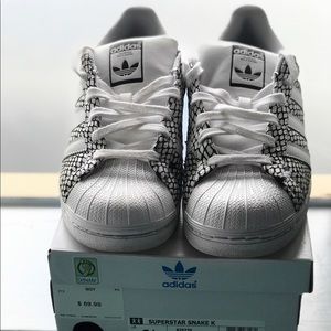 Adidas Original- Superstar Snake.