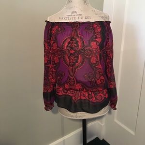 Gorgeous, flowy, off-the shoulder blouse