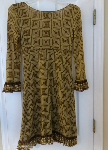 Max Studio Ruffle Dress - Picture 2 of 3