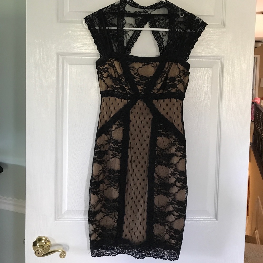 Stunning Lace Homecoming Dress!