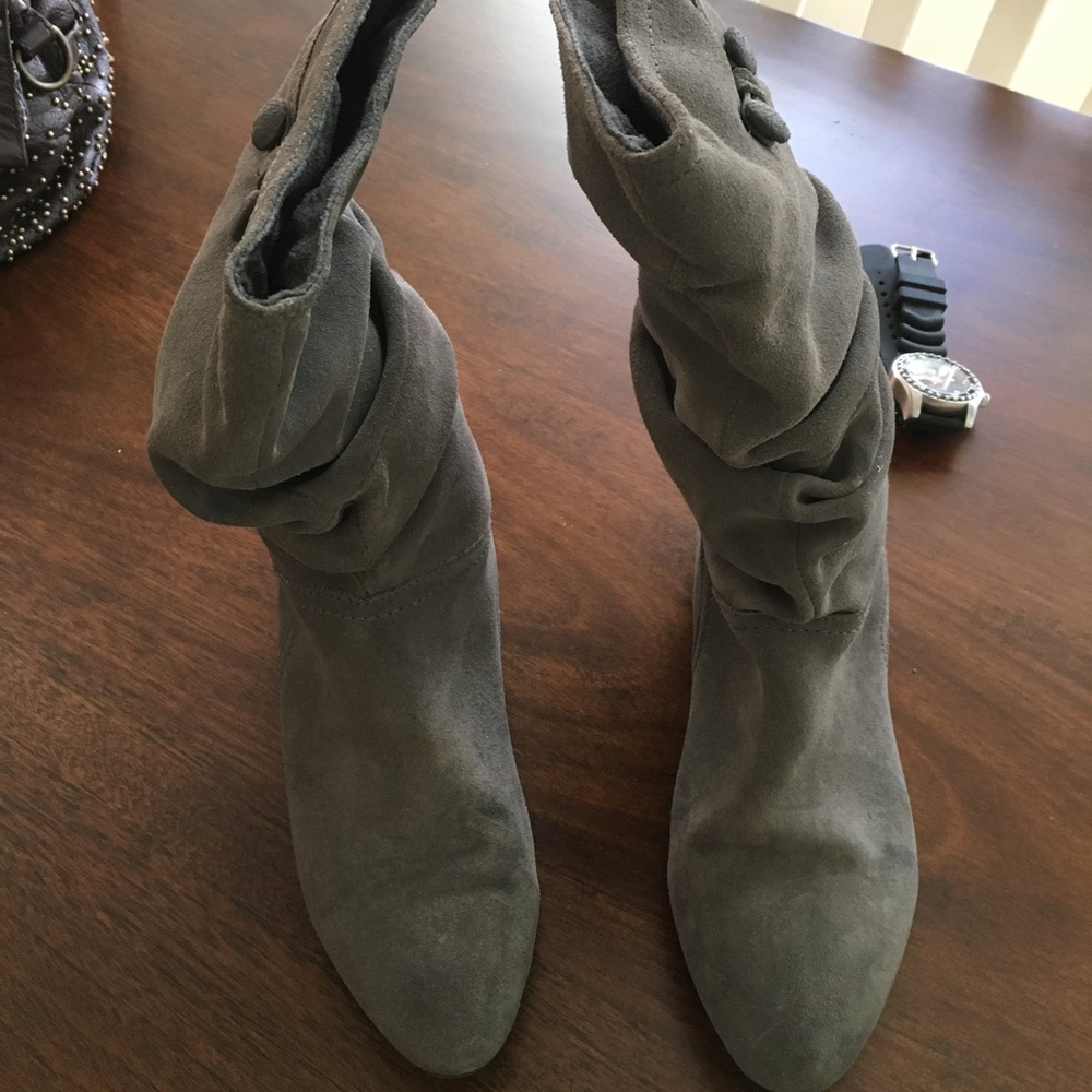 Gray Boots - image 3