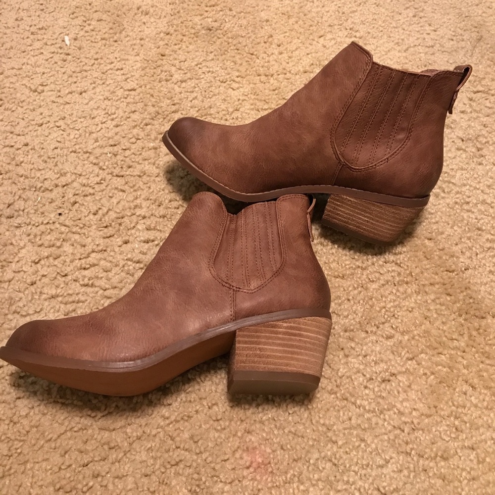 BRAND NEW Booties
