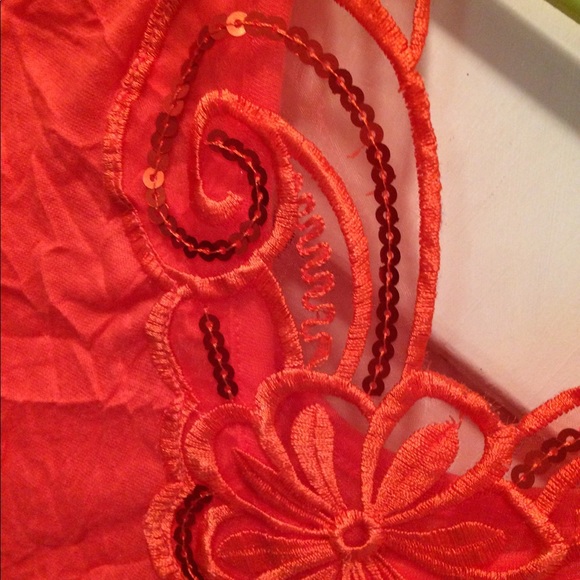 Top size large - Picture 3 of 4