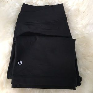 Lululemon crop pants
