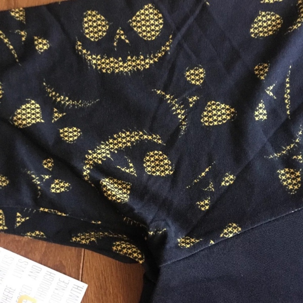 NWT 2017 Halloween Irma XS