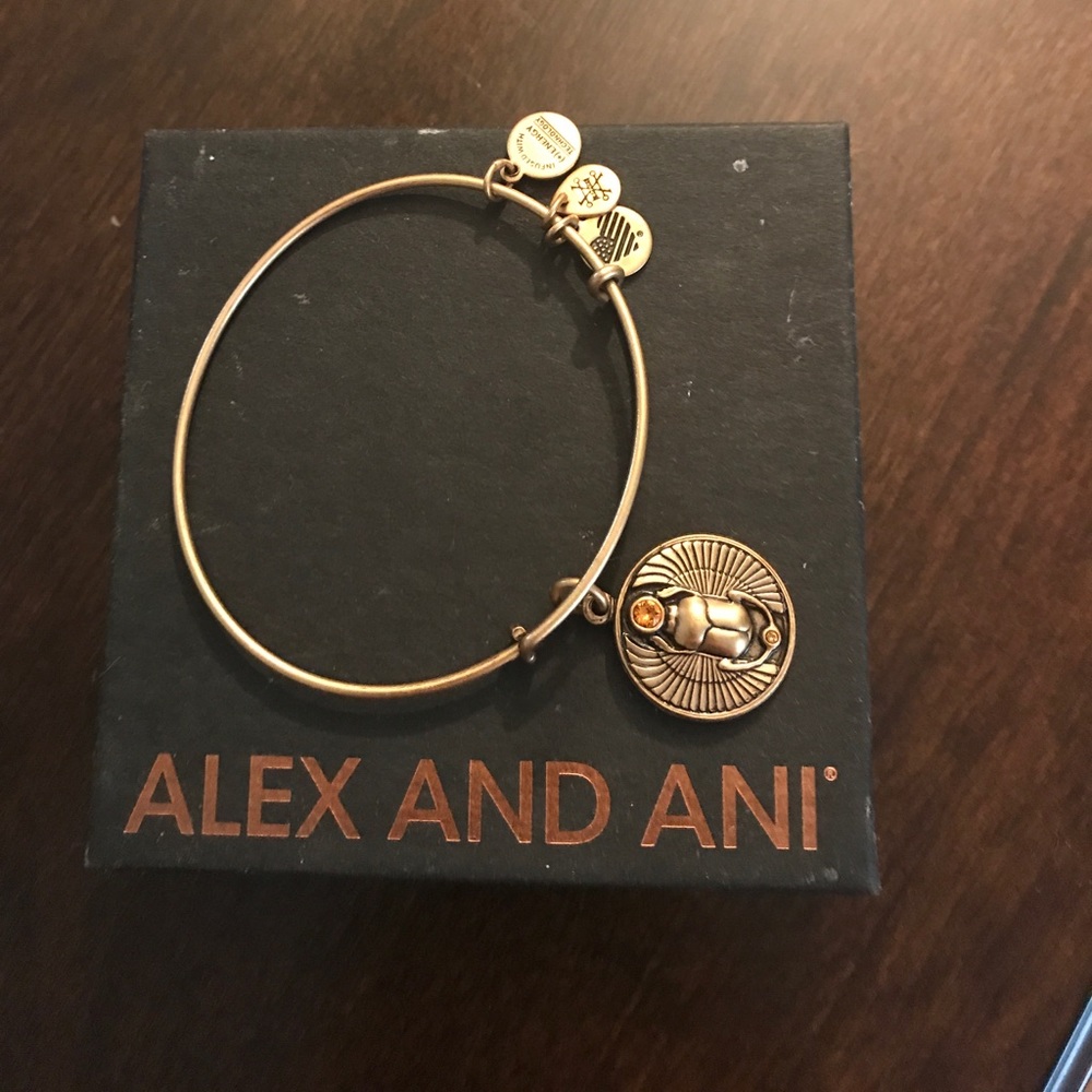 Bracelet