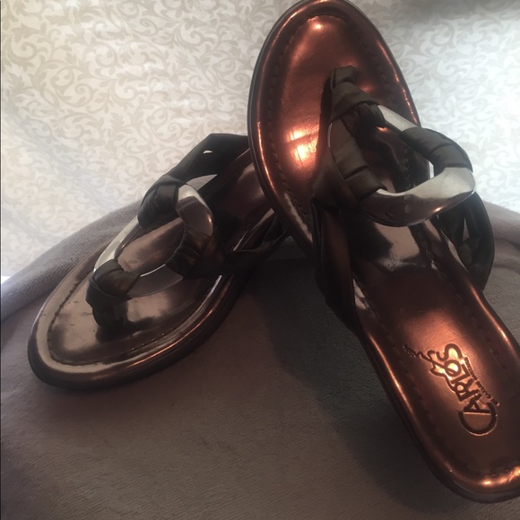 Sandles - Picture 3 of 3