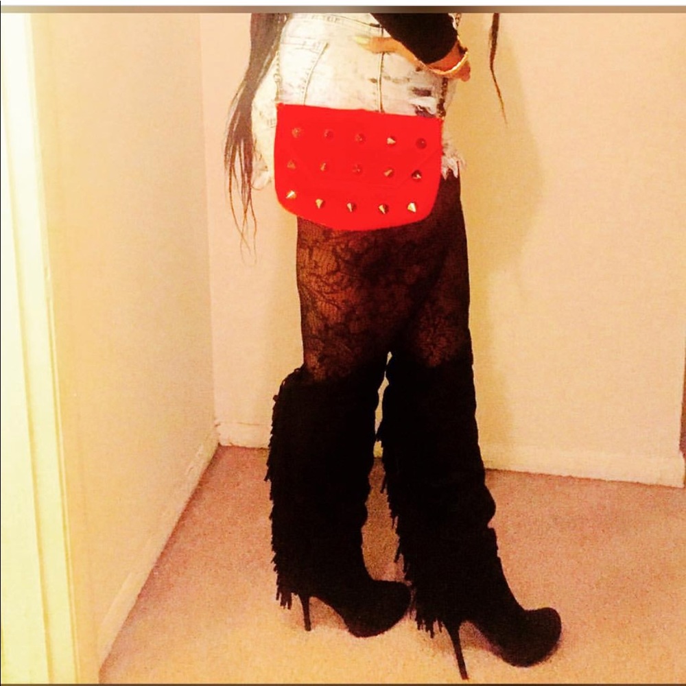 FRINGE KNEE BOOTS