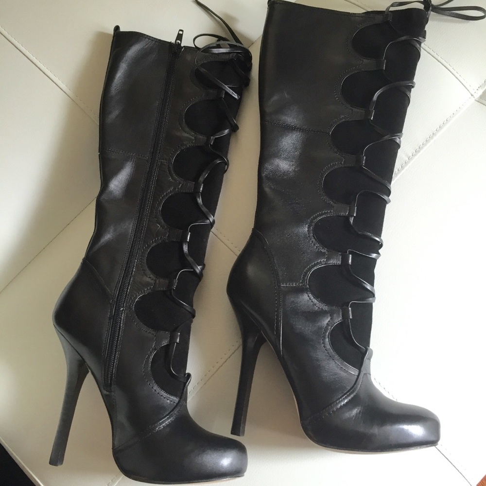 BRAND NEW 👢Bebe Boots👢 Size 6 Never Worn