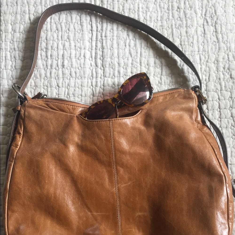 HOBO - The Original Hobo Bag British Tan