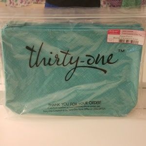 Thirty one zipper pouch