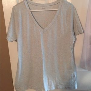 Casual v neck tee