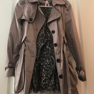 Taupe Trench Coat that Cinches at the Waiste