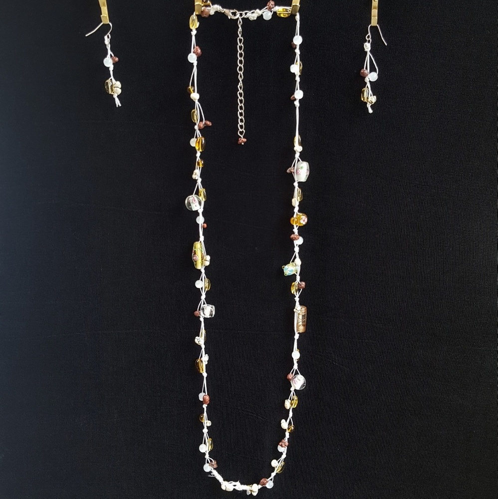 Beautiful Lamp Glass Necklace and Earrings Set