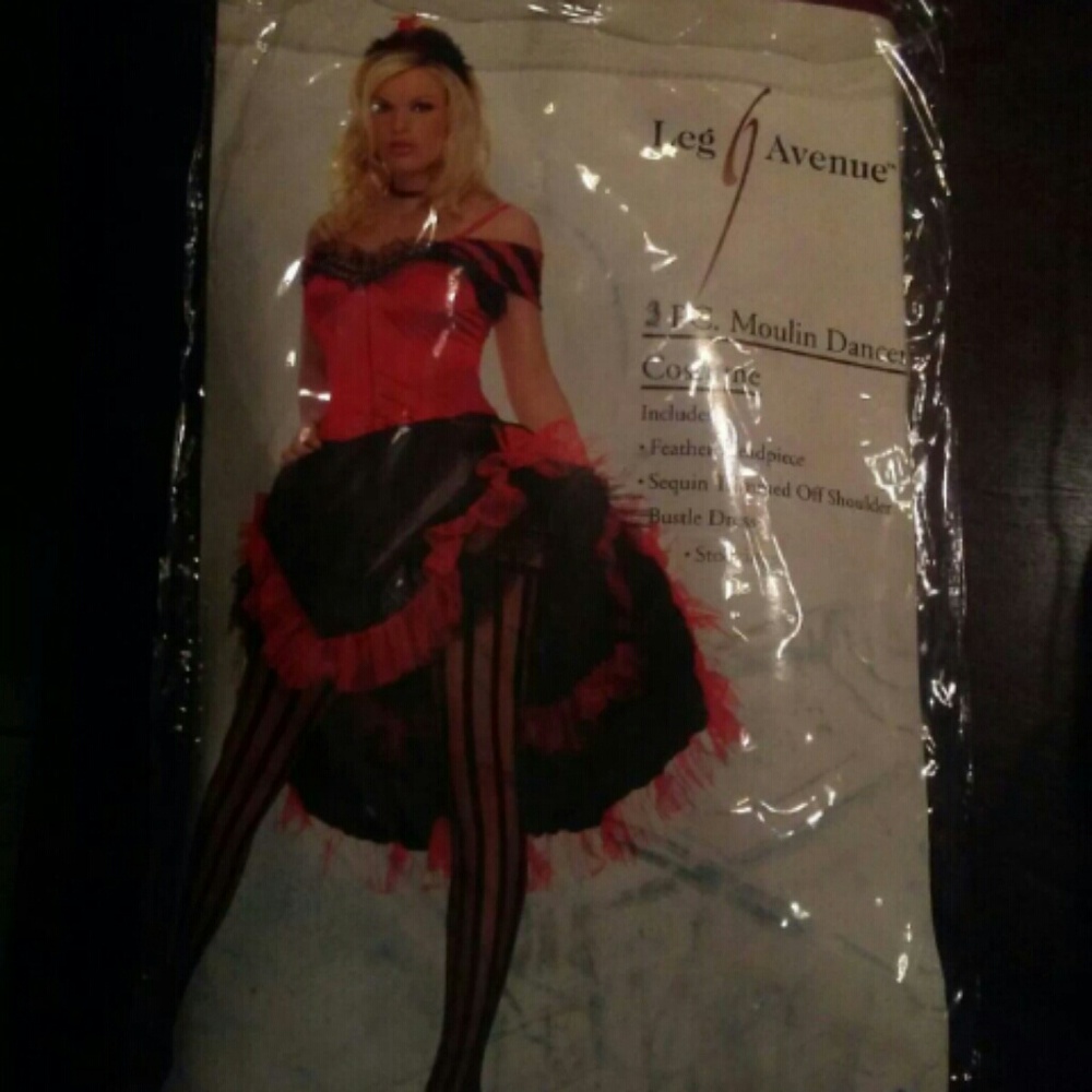 Moulin rouge costume