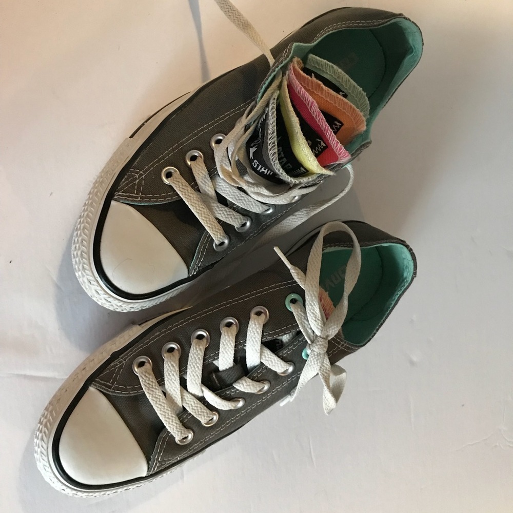 Converse All Star women’s sneakers size 7 GUC