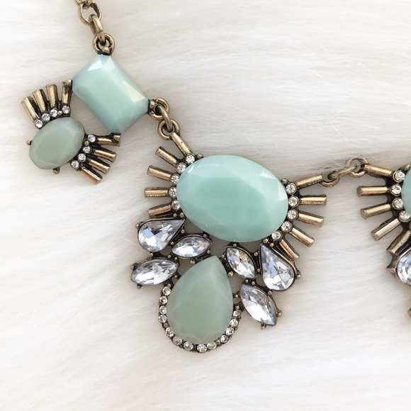 "Ivy" Necklace || Mint & Clear Crystal Statement - Picture 5 of 9