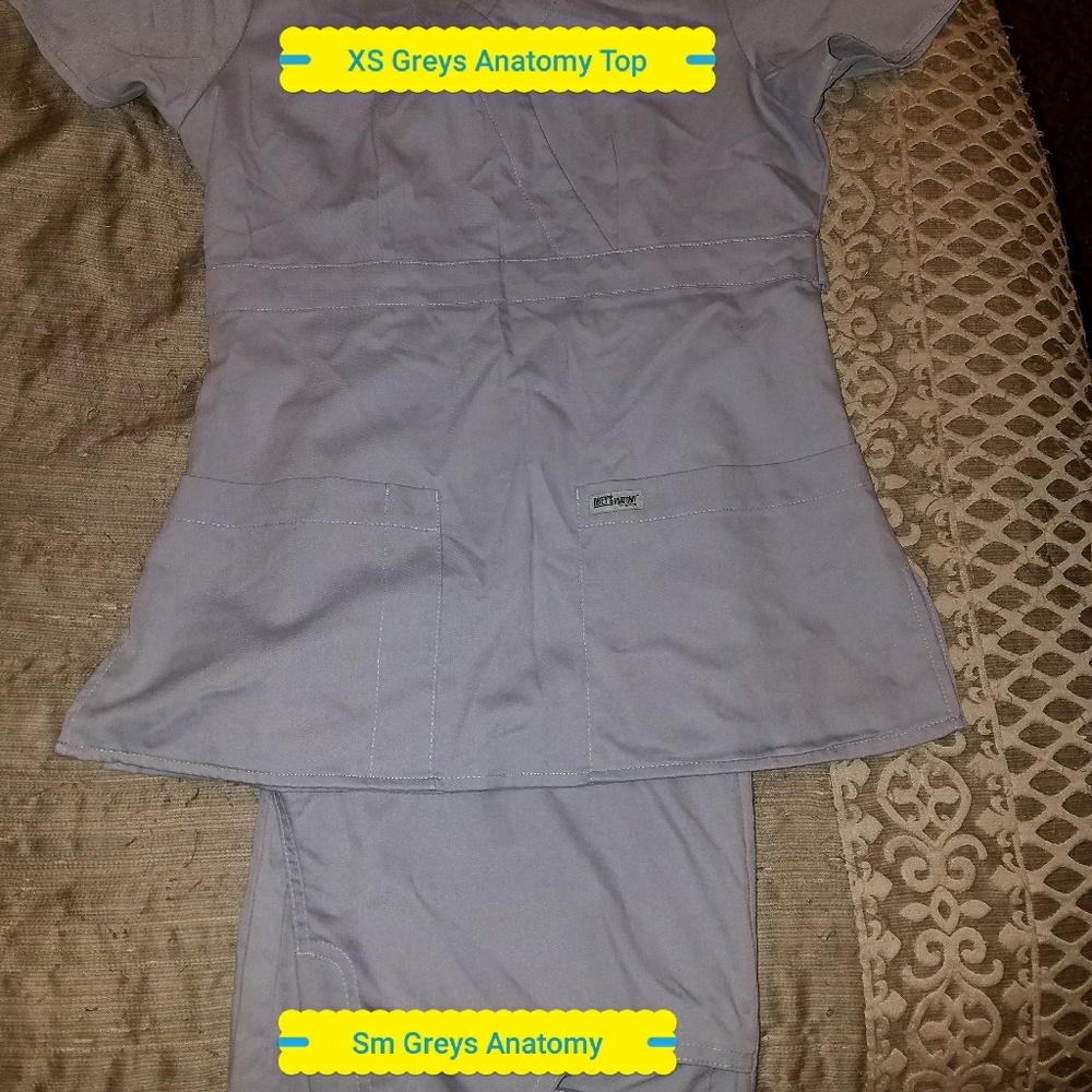 Greys Anatomy Scrub Set