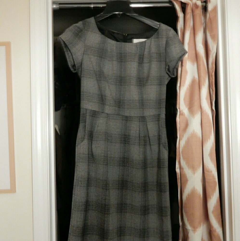 Checkered dress with pockets