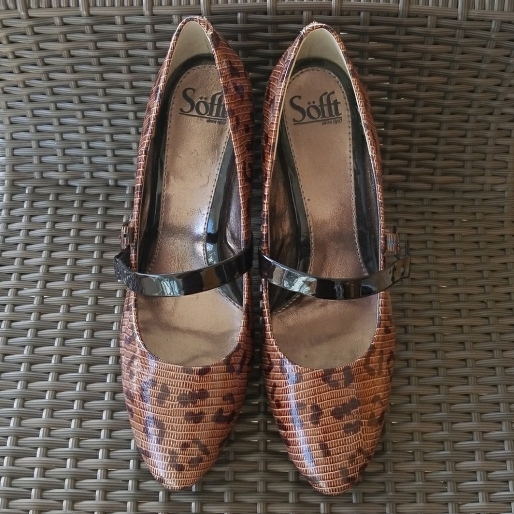 Sofft Cheetah heels