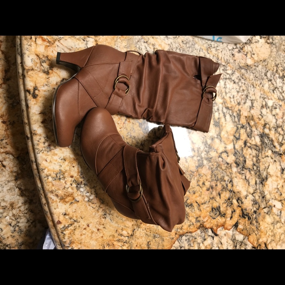 👢size 7 - Picture 5 of 8